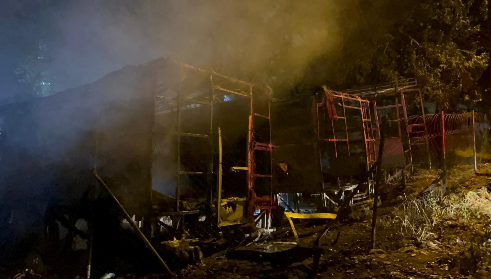 bursada karavan yangini araclar kule dondu eIMbQwim