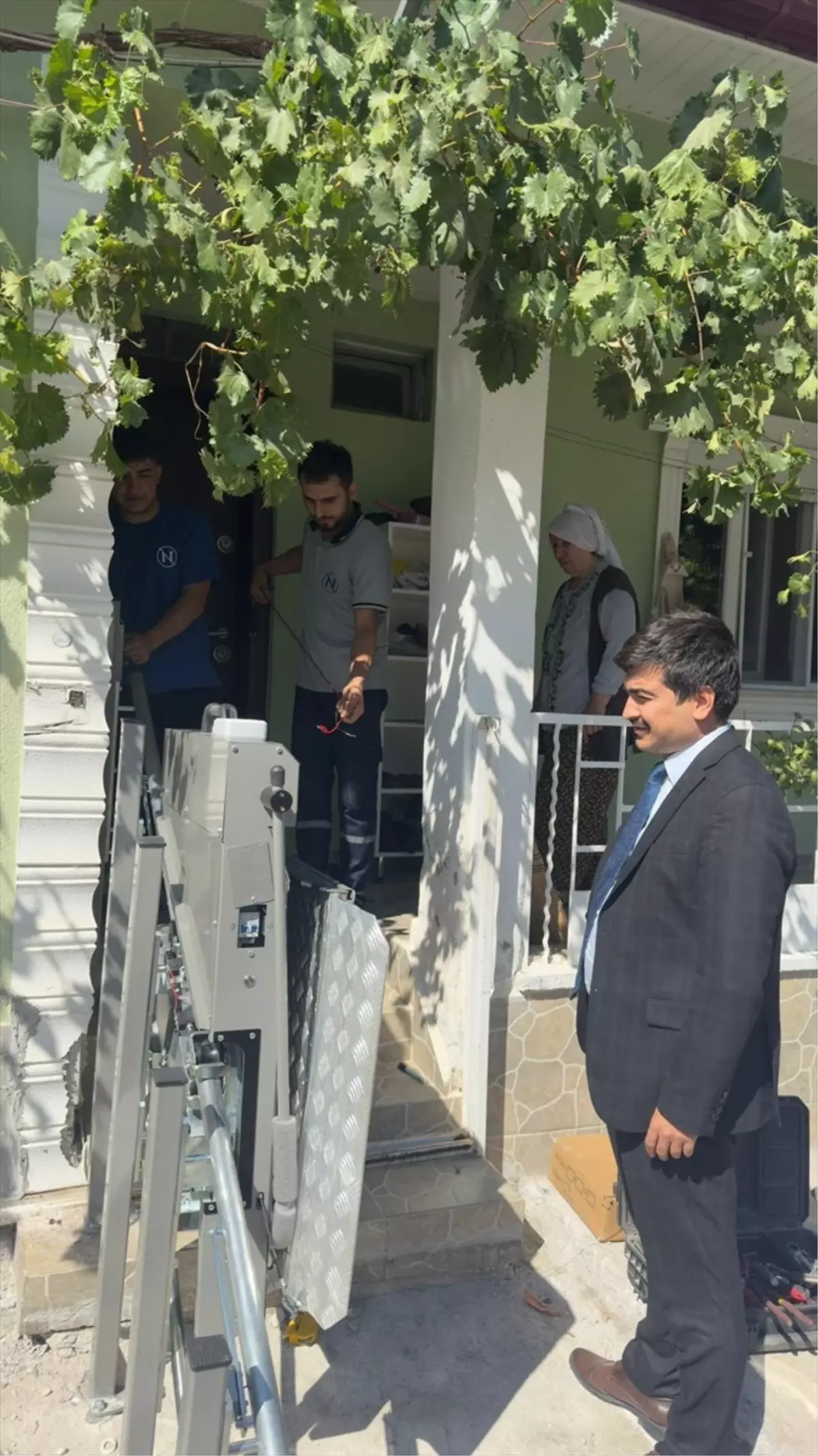 engelli vatandasa rampa destegi lF7dcUF8