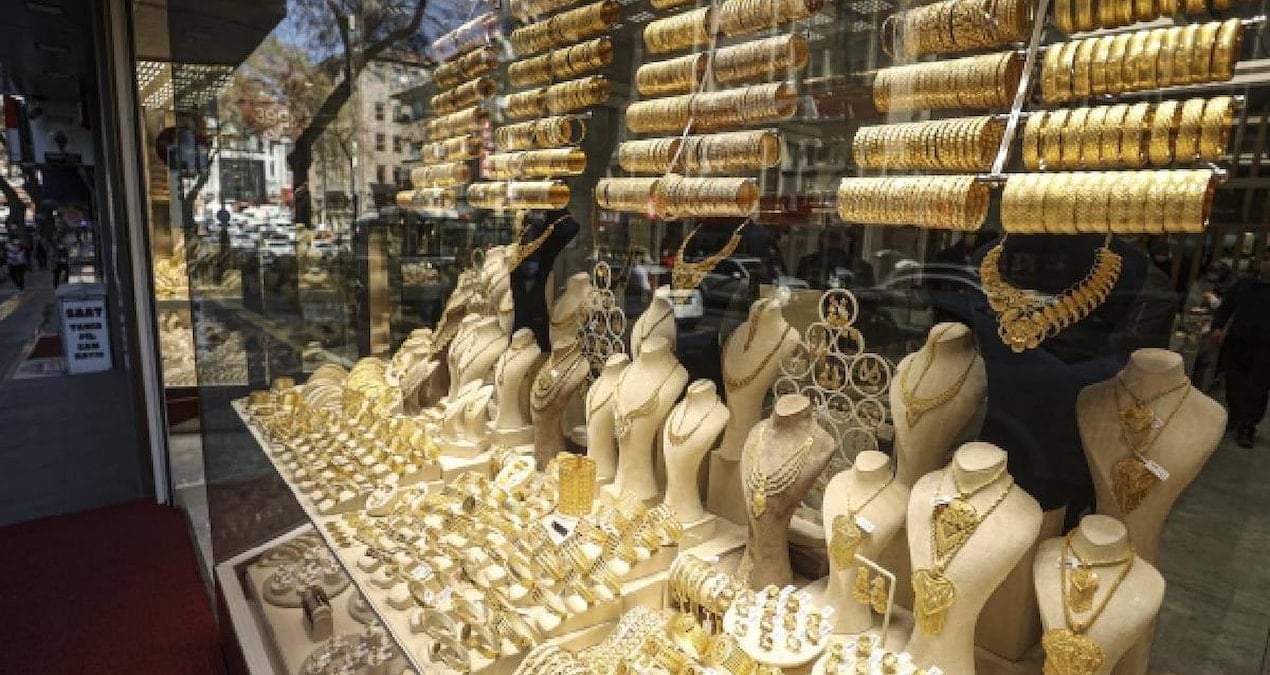 her iki kisiden biri tasarruf yapiyor ama yuzde 63u yastik altinda VTJzIMLy