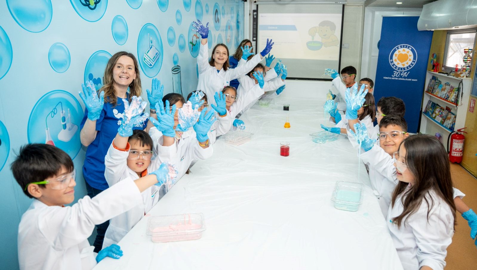 imcd dort yilda 4 bini askin cocuga bilim sevgisi asilandi 6Um5gyNC