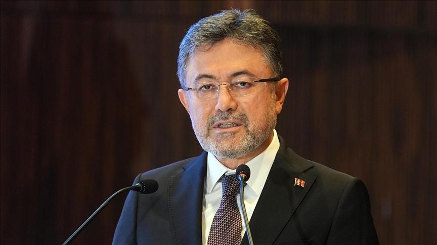 bakan yumakli temaslarda bulunmak uzere yarin cine gidecek VvCIhpyX.jpg