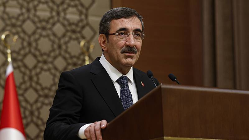 cumhurbaskanligina cevdet yilmaz vekalet edecek DzUkzkcY.jpg