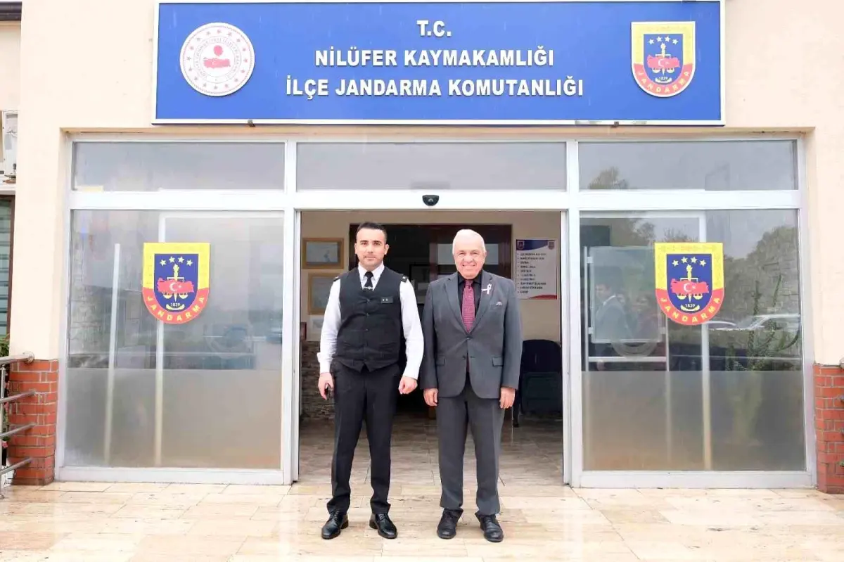 nilufer belediye baskani ozdemir jandarma komutani onderisiki ziyaret etti klJkq15s.jpg