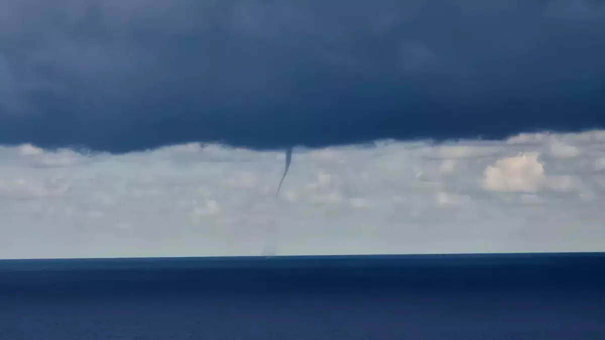 zonguldakta gokkusagi ve hortumlar goruntulendi wb3ivucL.jpg