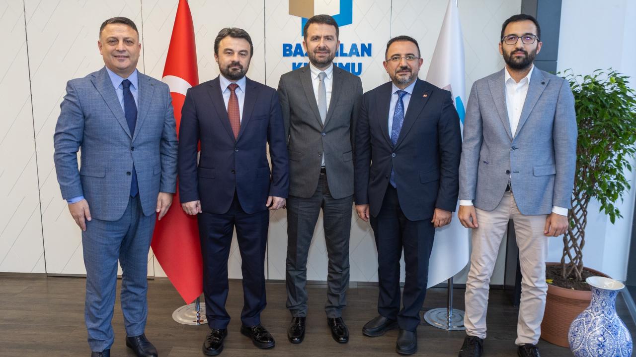 kanal7 medya grubundan bik genel muduru abdulkadir caya hayirli olsun ziyareti Dm5Tregt.jpg