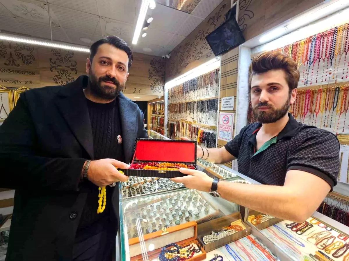 tespih tutkusu yatirima donustu elazigli kuyumcu 16 milyon liralik koleksiyon edindi OCrMNq8j.jpg