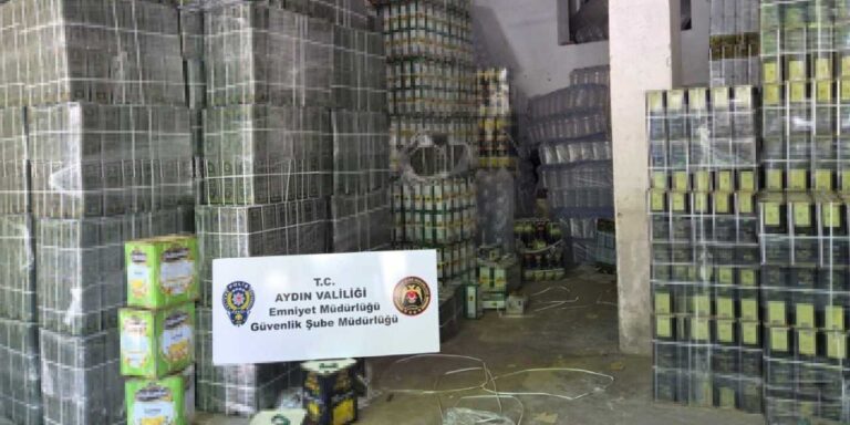 aydinda-sahte-bal-ve-zeytinyagi-satan-firmanin-sahibine-18-milyon-lira-ceza-sS8EXmSV